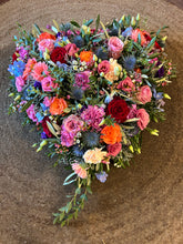 Indlæs billede til gallerivisning Hjerte fyldt med farver
